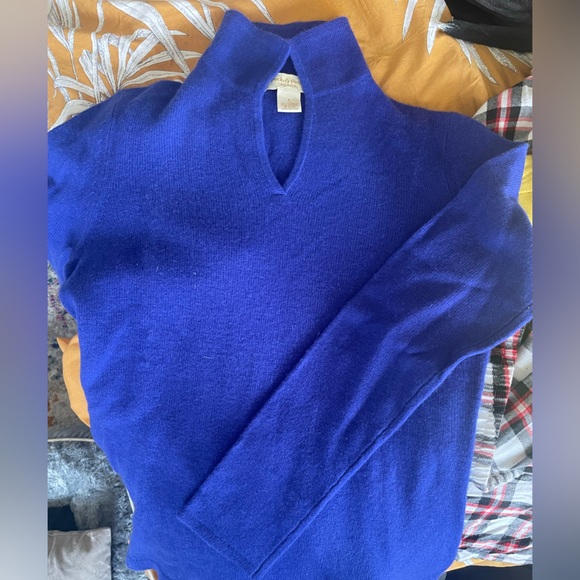Like-New Vintage Royal Blue Cashmere Sweater - Picture 3 of 4